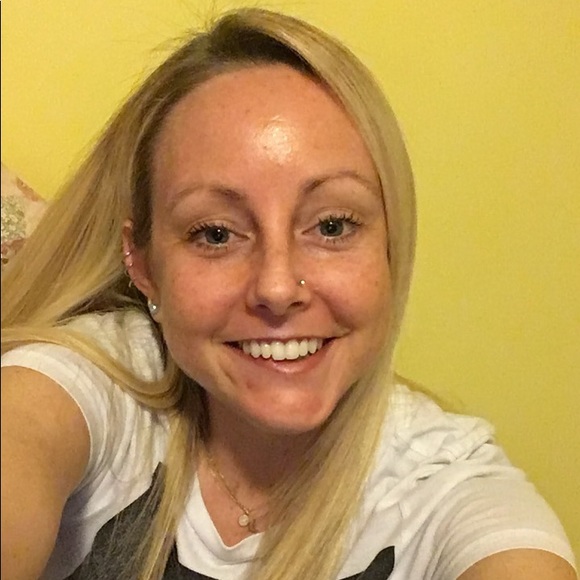 Meet your Posher, Lindsay - Picture 2 of 8